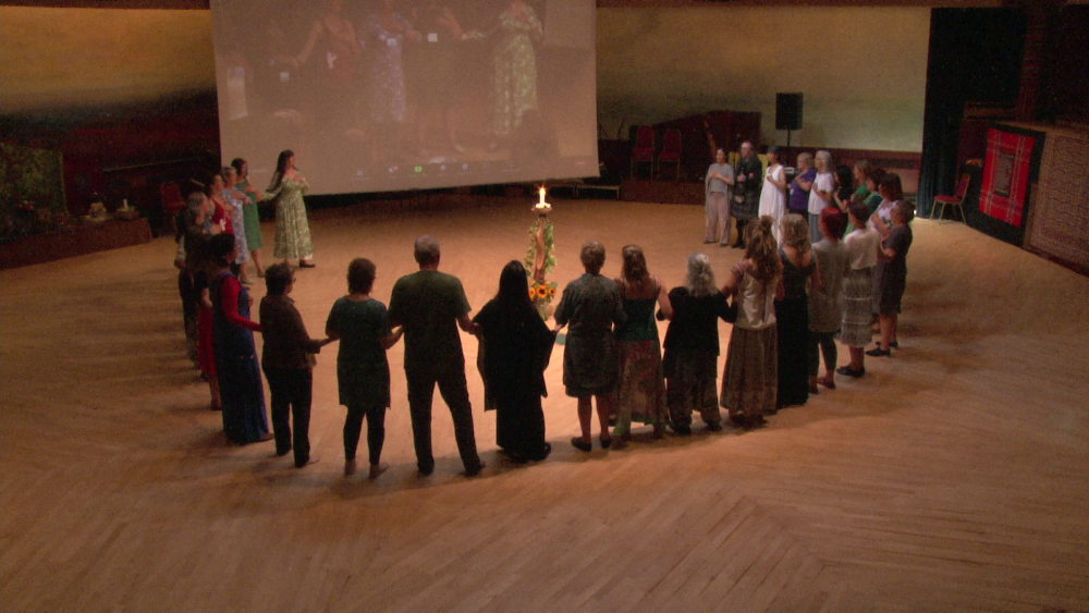 The Centrepiece online Sacred Dance at Universal Hall Findhorn